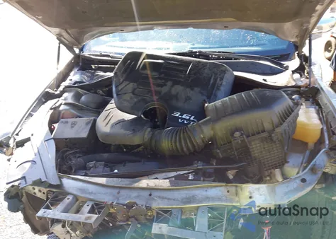 2011 Chrysler 300 Limited z USA, uszkodzony, nr VIN 2C3CA5CG2BH559844